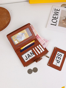 Portefeuille court portable pour <span class=keywords><strong>femme</strong></span> Weeks SH0302 en <span class=keywords><strong>cuir</strong></span> PU, avec fermeture éclair, <span class=keywords><strong>porte</strong></span>-cartes multiples et compartiment à billets, idéal pour un usage quotidien - Product Image 6