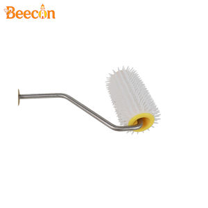 Nouvel équipement apicole : Piqueur à aiguilles en plastique, Rouleau de décapsulage, Fourche de décapsulage, Grattoir à couvercles pour l'élevage - Product Image 4