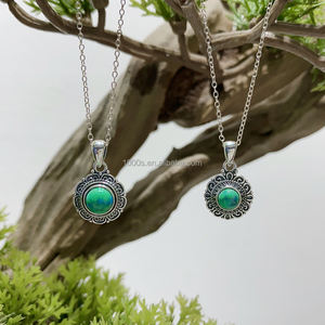 Perhiasan Perak Sterling 925 Buatan Tangan Bentuk Bunga Matahari Turquoise yang Indah untuk Pakaian Pesta Anak Perempuan Menampilkan Pesona yang Chic - Product Image 4