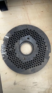 Machine à granulés <span class=keywords><strong>de</strong></span> bois Diesel CE, paille <span class=keywords><strong>de</strong></span> bois, carburant, feu, poids <span class=keywords><strong>de</strong></span> biomasse, mécanisme à billes, ligne <span class=keywords><strong>de</strong></span> production, machine à granulés <span class=keywords><strong>de</strong></span> bois - Product Image 5