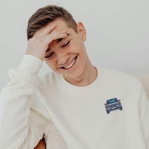 แผ่นปักลายรถยนต์ DigitEMB แบบรีดติดด้านหน้า สำหรับเสื้อแจ็คเก็ต กระเป๋าเป้ กางเกงยีนส์ หมวก ดีไซน์รถยนต์ ทนทาน ขนาด 3x2.5 นิ้ว - Product Image 5