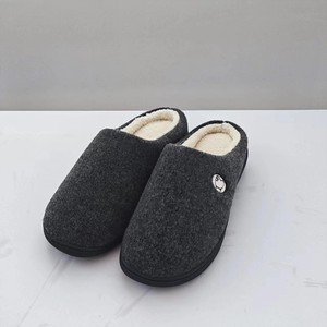 Les nouvelles pantoufles à bout rond pour hommes avec broderie de petits moutons vous gardent au chaud <span class=keywords><strong>en</strong></span> automne et <span class=keywords><strong>en</strong></span> hiver - Product Image 3
