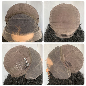 <span class=keywords><strong>Pixie</strong></span> Curly 28 Zoll 13x4 Lace Frontal Synthetik-Haarperücke Lange Lockige HD-Lace Hitzebeständige Afrikanische Hochtemperaturfaser-Perücken - Product Image 5
