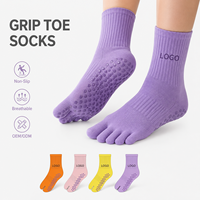Chaussettes de yoga et de Pilates antidérapantes à logo personnalisé, faible MOQ, couleur unie, pour barre et danse, pour femmes, directement de l'usine, marque privée