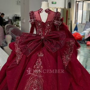 Vestido de Novia Moderno de Lujo Xs272, Estilo Princesa, Color Rojo, Escote Corazón, Mangas Largas, Cola de Capilla, Diseño sin Espalda, Bordado con Cuentas - Product Image 6