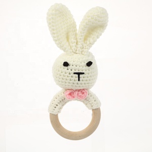<span class=keywords><strong>Hochet</strong></span> en forme de lapin pour bébé, jouets de qualité alimentaire, <span class=keywords><strong>hochet</strong></span> en bois de coton fait à la main - Product Image 4