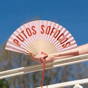 Abanico Plegable de Bambú de 23 cm con Diseño de Arte Folclórico Español, Estilo Floral Pintado, Recuerdo para Bodas/Fiestas - Product Image 5