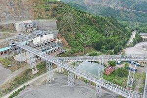 Sabuk konveyor pengumpan batu keras elektrik Rusia pabrikan sabuk konveyor beton tambang untuk batu bara penambangan pasir - Product Image 6