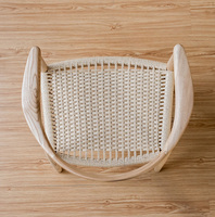 JP Vente en gros Chaises de salle à manger en bois massif personnalisées Chaise de restaurant style nordique Accoudoir Chaise en bois Boutique de café