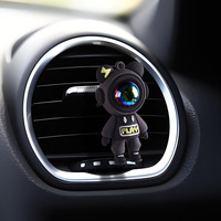 Clip diffuseur de parfum pour grille d'aération de voiture, motif astronaute de dessin animé mignon, parfum océanique, élimination des odeurs, évaporation naturelle, sans électricité