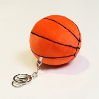 Porte-clés en peluche de football de simulation 9CM, ballon doux rembourré, jouet pour enfants, joli pendentif de sac, cadeaux pour enfants, porte-clés de basketball