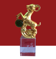 Nouveau design de trophée en métal en forme d'étoile avec lettres gravées pour les événements sportifs, le team building et les cadeaux de remerciement