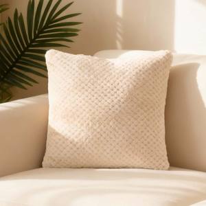 Nouvelle conception Cadeaux promotionnels Personnalisable Doux au toucher Écologique Anti-boulochage Jacquard Cartoon Flanelle Coussin - Product Image 1