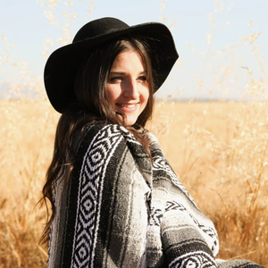 Toalla de Playa Tejida con Flecos de Estilo Geométrico, Tapete de Picnic, Manta de Yoga Mexicana - Product Image 2