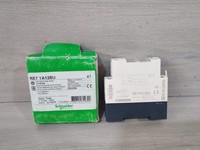 1 unidad de relé temporizador PLC Star-Delta RE7 YA12BU, nuevo y original