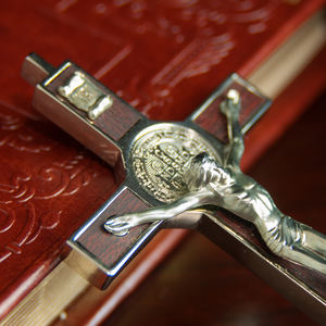 Cruz chapada en oro de aleación de Zinc HT, decoración cristiana, Cruz de Iglesia Católica con soporte, Cruz religiosa, regalo artesanal religioso - Product Image 3