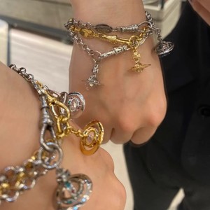 Nuovo Braccialetto alla Moda con Ciondolo Saturno in Cristallo, Bracciali in Acciaio al Titanio da 10MM con Pianeti per Donne e Ragazze, Idea Regalo - Product Image 4