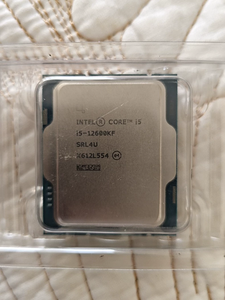 Processeur de bureau i5-12600KF LGA1700 6C12T 4.8GHz 65W sans carte graphique intégrée, processeur de jeu overclockable, vente en gros, approvisionnement en vrac - Product Image 1