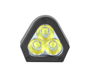 Linterna LED FAVOUR LIGHT de más de 1000 lúmenes, cuerpo de aluminio, IP65 a prueba de agua, recargable por USB, haz de luz amplio, para uso de emergencia - Product Image 6