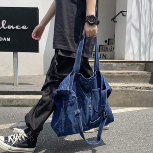 Bolsos cruzados de mezclilla: clásicos y duraderos, con correas ajustables, cierre de cremallera, resistentes al agua, para un transporte elegante y manos libres - Product Image 3
