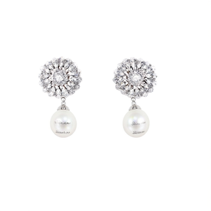 E705 Orecchini pendenti in cristallo in oro bianco con montatura a forma di fiore, gioielli da donna in stile classico per matrimonio - Product Image 1