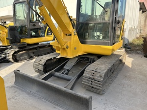 Mini-excavatrice Komatsu PC56-7 d'occasion, très demandée, avec peu d'heures de fonctionnement, excellent prix à vendre - Product Image 2