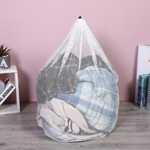 <span class=keywords><strong>Sac</strong></span> <span class=keywords><strong>à</strong></span> <span class=keywords><strong>linge</strong></span> réutilisable et durable en polyester avec cordon de serrage, pochette de lavage en maille fine, filet épaissi pour une protection délicate au lavage en <span class=keywords><strong>machine</strong></span> - Product Image 5