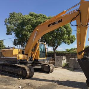 Excellent Excavateur Hyundai 220lc-9s d'Occasion Modèle 2023 22 Tonnes Godet de 1m Moteur Boîte de Vitesses PLC Prêt à Expédier - Product Image 4