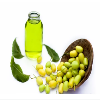 Líquido fino, claro, amarillo pálido a amarillo