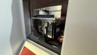 Nouvelle imprimante jet d'encre UV automatique 4 têtes I3200 1800 mm rouleau-à-rouleau 300 dpi 90/h pour l'impression de bannières, de cuir, de cartes et d'étiquettes