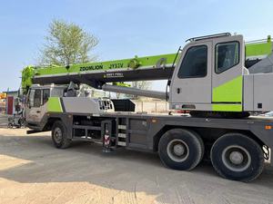 Grúa sobre Camión Zoomlion ZTC350H de 35T Usada en Buenas Condiciones, Operación Eficiente, Piezas Originales para Obras de Infraestructura - Product Image 4