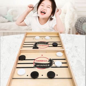 Jeu de fléchettes rapide en bois avec lanceur, jeu de société dynamique pour enfants et adultes - Product Image 1