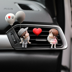 Arredamento interno rosa carino per Auto presa d'aria Clip con amore Action Figure profumo ornamento solido accessori per Auto palloncino <span class=keywords><strong>bacio</strong></span> - Product Image 1