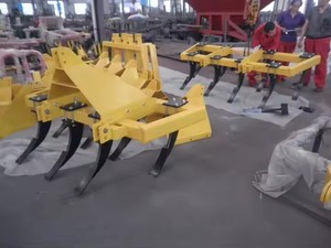 Sous-soleuse profond monté sur tracteur de qualité supérieure pour un labourage et une fertilisation efficaces des terres - Product Image 2