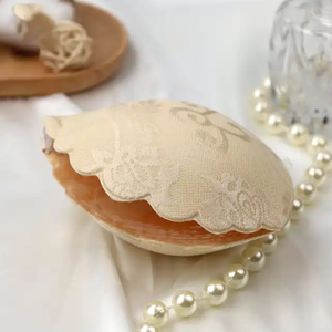 In pizzo a forma di conchiglia adesivo <span class=keywords><strong>reggiseno</strong></span> appiccicoso sexy da donna di grandi dimensioni senza <span class=keywords><strong>spalline</strong></span> e <span class=keywords><strong>reggiseno</strong></span> autoadesivo per datazione <span class=keywords><strong>reggiseno</strong></span> push-up trasparente - Product Image 4