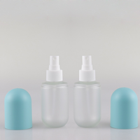 Flacon de pulvérisation en plastique PET macaron couleur pilule capsule en forme de voyage taille blanc rose bleu emballage cosmétique bouteille de pompe à brouillard fin