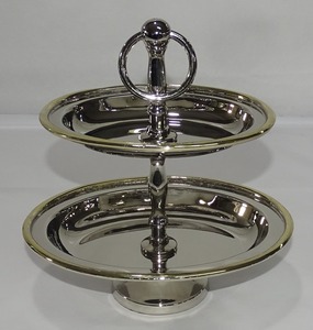 Support à gâteau rond en métal à deux niveaux, argenté, pour la présentation de desserts, décoration de table pour mariage ou fête - Product Image 1