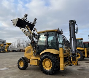 Compacte Nieuwe <span class=keywords><strong>Backhoe</strong></span> Loader 4 Wiel Gelede Machines Kleine Goedkope Lader <span class=keywords><strong>Backhoe</strong></span> Groene Boerderij <span class=keywords><strong>Backhoe</strong></span> Prijs Te Koop - Product Image 3