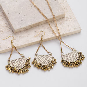 เครื่องประดับอินเดียโบราณยิปซีดอกไม้แกะสลักต่างหูห้อยสำหรับผู้หญิง Boho วินเทจชาติพันธุ์ลูกปัดอัลลอยสร้อยคอพู่สำหรับผู้หญิง - Product Image 3