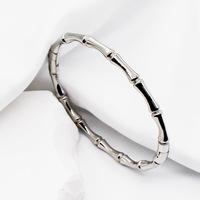 Bracelet articulé en acier inoxydable massif doré, bijou en acier titane électroplaqué sous vide, inaltérable, tendance et polyvalent