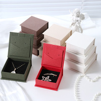 Boîte à bijoux magnétique en papier de luxe avec logo personnalisé, boîte à bijoux à rabat de haute qualité, taille personnalisée, boîte à collier, à bague, à boucles d'oreilles, à bracelet
