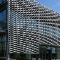 Panneaux de façade en métal expansé en aluminium personnalisés pour la décoration des murs extérieurs des bâtiments