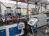 Machine extrudeuse de plaques de mousse PVC WPC à double vis conique controtournante haute efficacité pour la fabrication de panneaux de mousse plastique