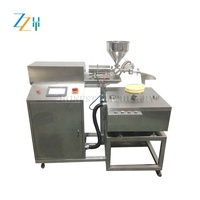 Machines à décorer les gâteaux en vente chaude / Machine à lisser le glaçage des gâteaux / Machine automatique à décorer les gâteaux avec glaçage