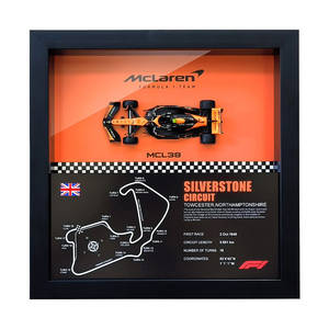 Estación independiente McLaren Lando Norris Piastri Track Racing Modelo MCL38 Plástico 1:43 Escala Mural decorativo - Product Image 5