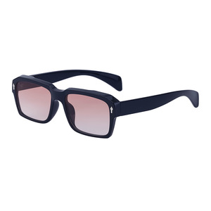 Lunettes de soleil unisexes tendance, monture noire, verres PC, protection UV400 pour l'extérieur, style et protection solaire - Product Image 4