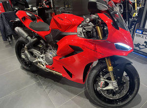 มอเตอร์ไซค์ Panigales v2s รุ่นปี 2025,2026 น้ำหนักเบา ได้รับการรับรองและตรวจสอบแล้ว - Product Image 2