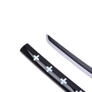 Katana de cosplay <span class=keywords><strong>One</strong></span> <span class=keywords><strong>Piece</strong></span> Trafalgar <span class=keywords><strong>Law</strong></span>, 104 cm, lame en bambou non tranchante avec accents en plastique - Product Image 5