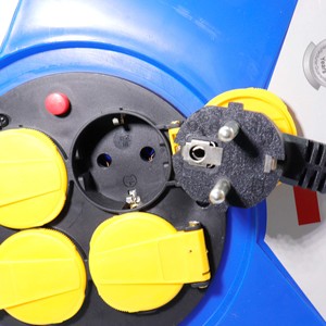 بكرة كابلات خارجية بالجملة بطول 25 متر و30 متر و50 متر، بكرة كابل تمديد للطاقة - Product Image 3