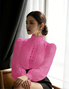 Chemisier plissé élégant à col montant et col rond avec dentelle fuchsia pour femme grande taille, manches lanternes, tenue formelle ou décontractée - Product Image 5